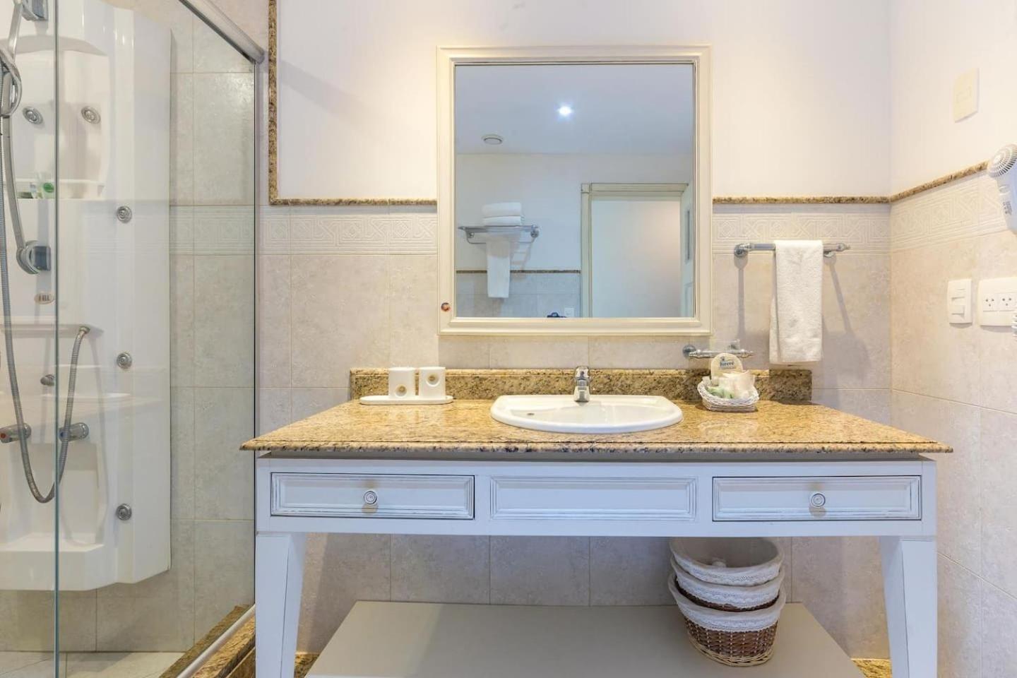 Cobertura Luxuosa Dentro De Resort - Direto Com Proprietario - Ilcmaster Florianopolis Room photo